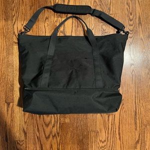 Lo & Sons Catalina Deluxe Large - Black